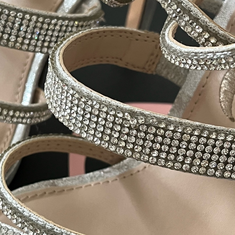 Heels - Picture 5 of 8